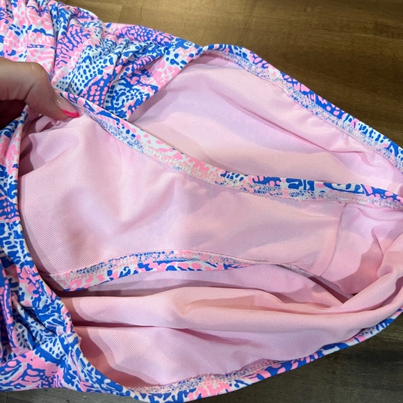 Lilly Pulitzer one piece swimsuit in maybe gator print - Picture 5 of 5